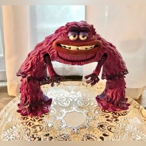 DISNEY Pixar MONSTERS UNIVERSITY Funny Purple Monster Toy Squeeze To Scare Pal